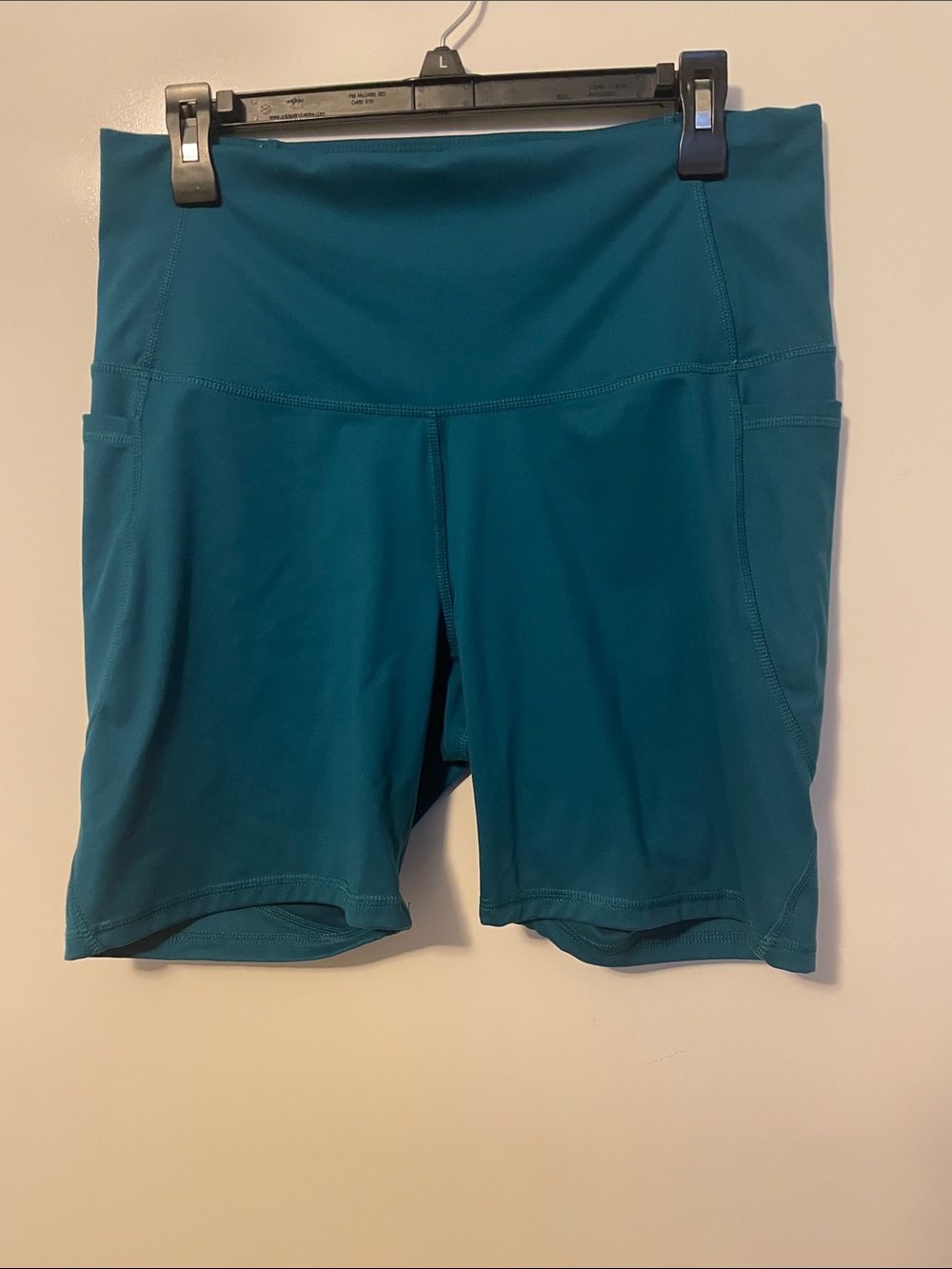 All in Motion Emerald Green biker shorts with pockets size XXL